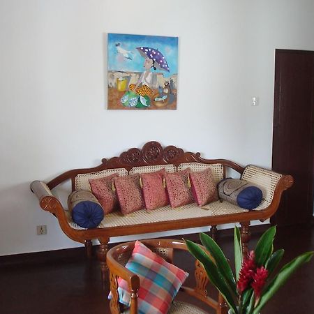 Blue Seas Guest House Dehiwala-Mount Lavinia Exteriér fotografie