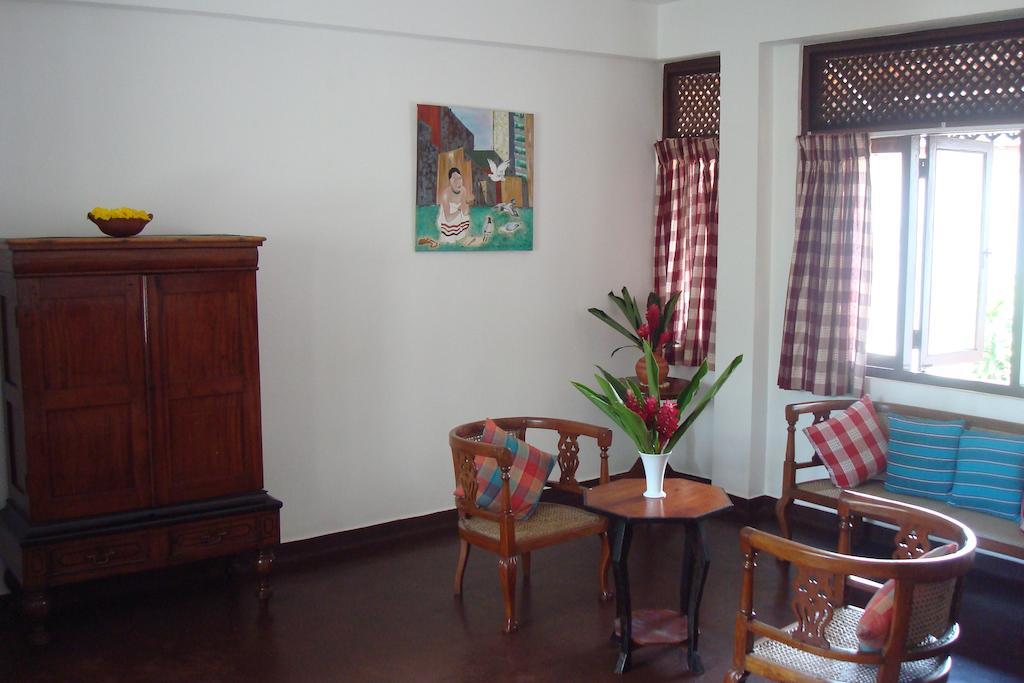 Blue Seas Guest House Dehiwala-Mount Lavinia Exteriér fotografie