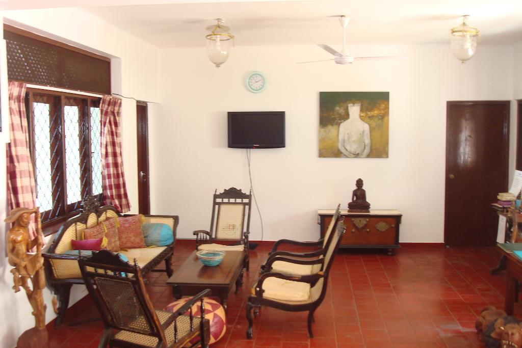Blue Seas Guest House Dehiwala-Mount Lavinia Exteriér fotografie