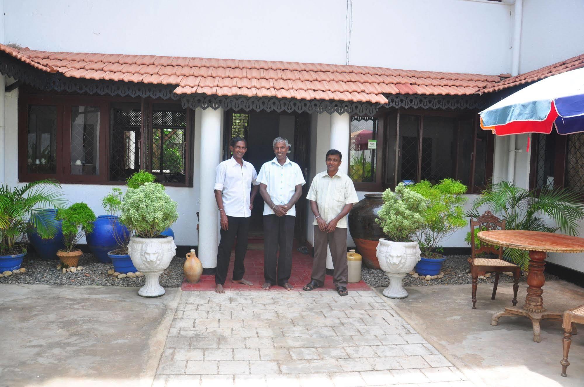 Blue Seas Guest House Dehiwala-Mount Lavinia Exteriér fotografie