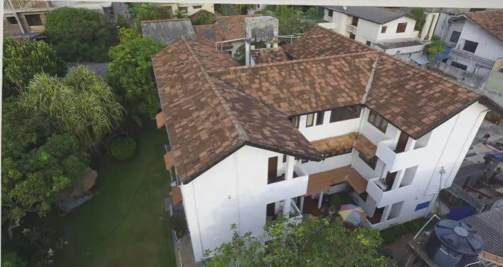 Blue Seas Guest House Dehiwala-Mount Lavinia Exteriér fotografie